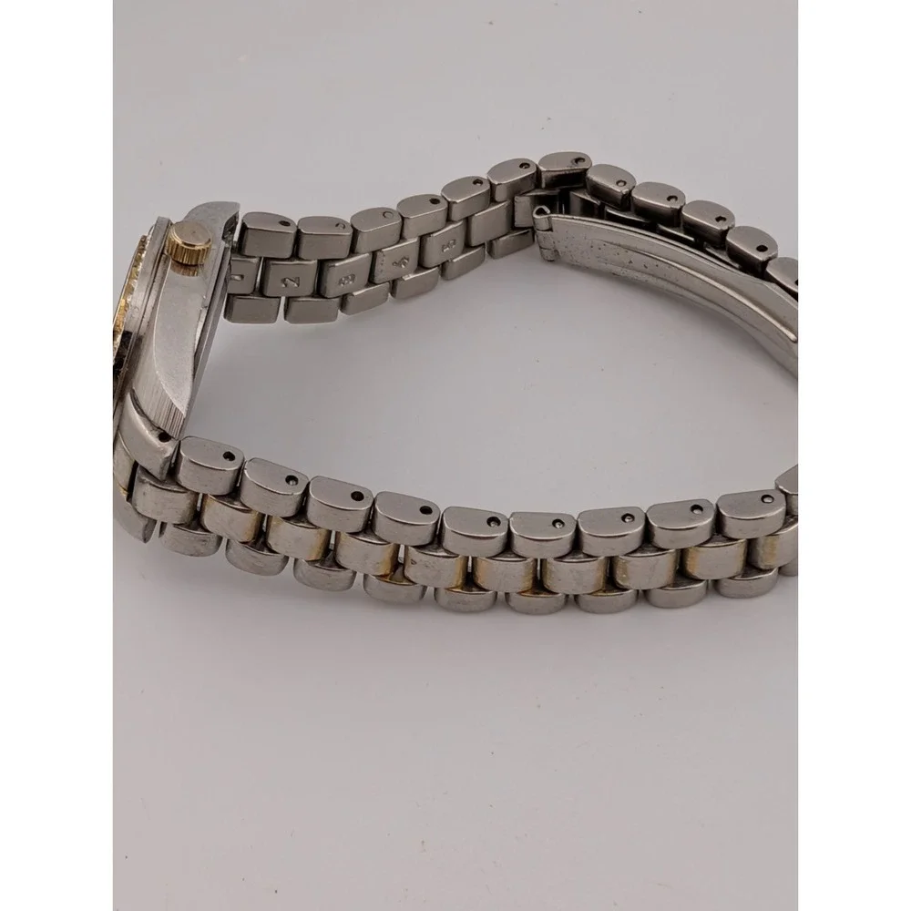 Geneva Watch Women 26mm Case Crystal Bezel 7.25